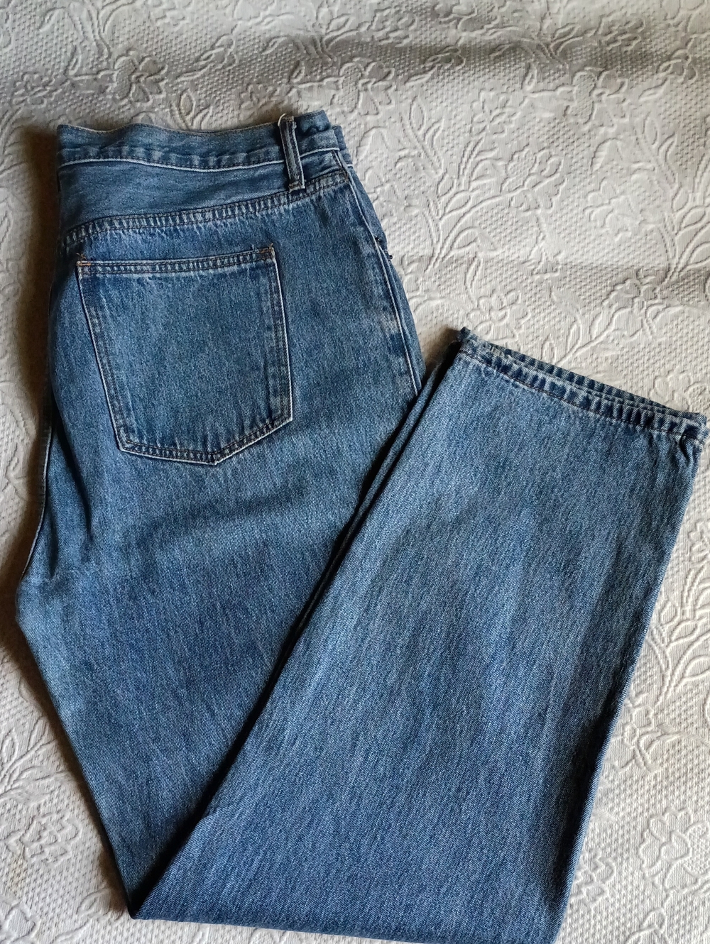 Fashion Nova Light Blue High-Rise Denim Jeans Button Fly Cute Comfortable Relax